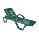 Plastik Şezlonglar